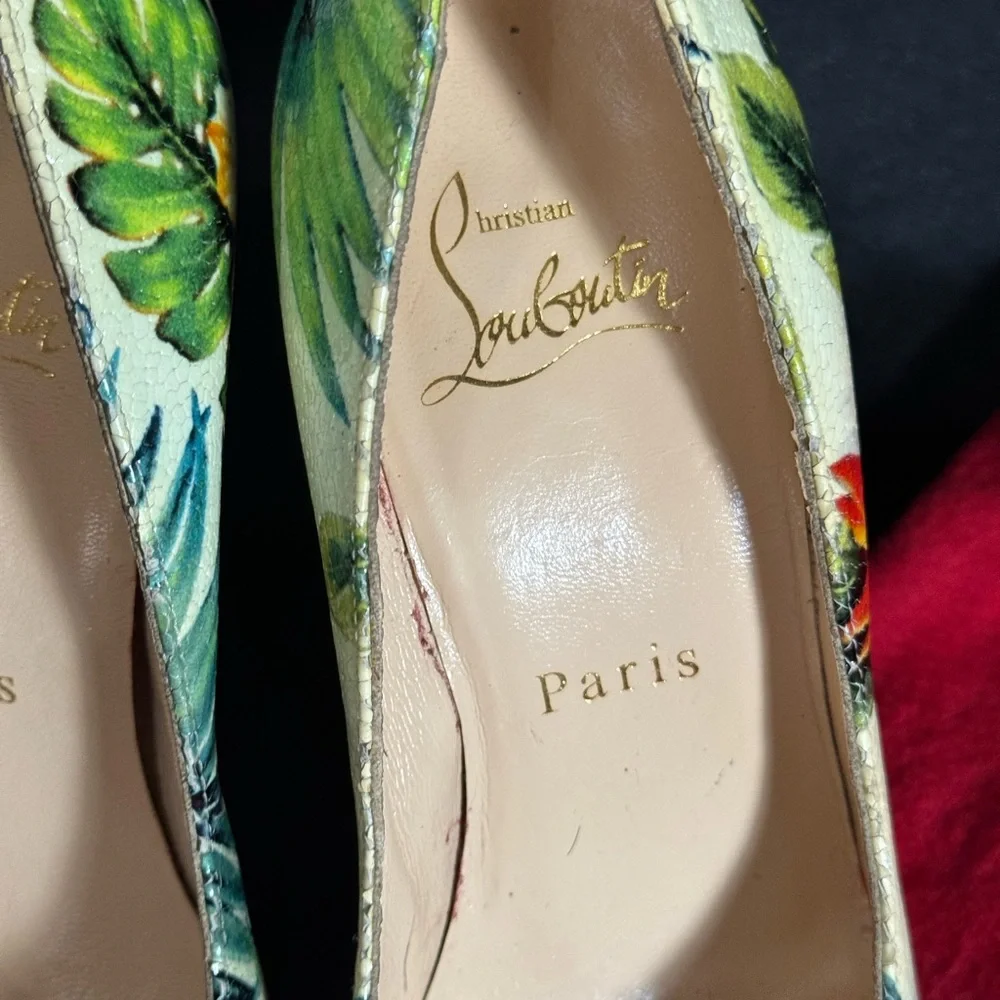 Authentic - Picture 11 of 14